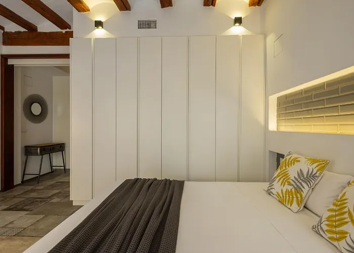Florit Flats - Center Modern 1Br 2Bth Terrace Wi-Fi Ac